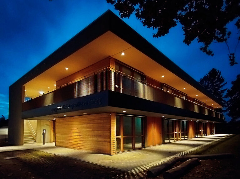 Natürlich bauen. Wohngesund leben. Zukunft sichern.