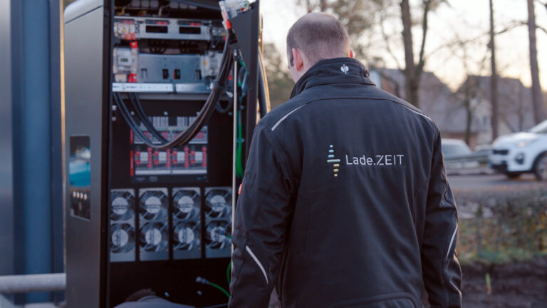 Lade.ZEIT plant den Weg zur Elektromobilität vom Betrieb her
